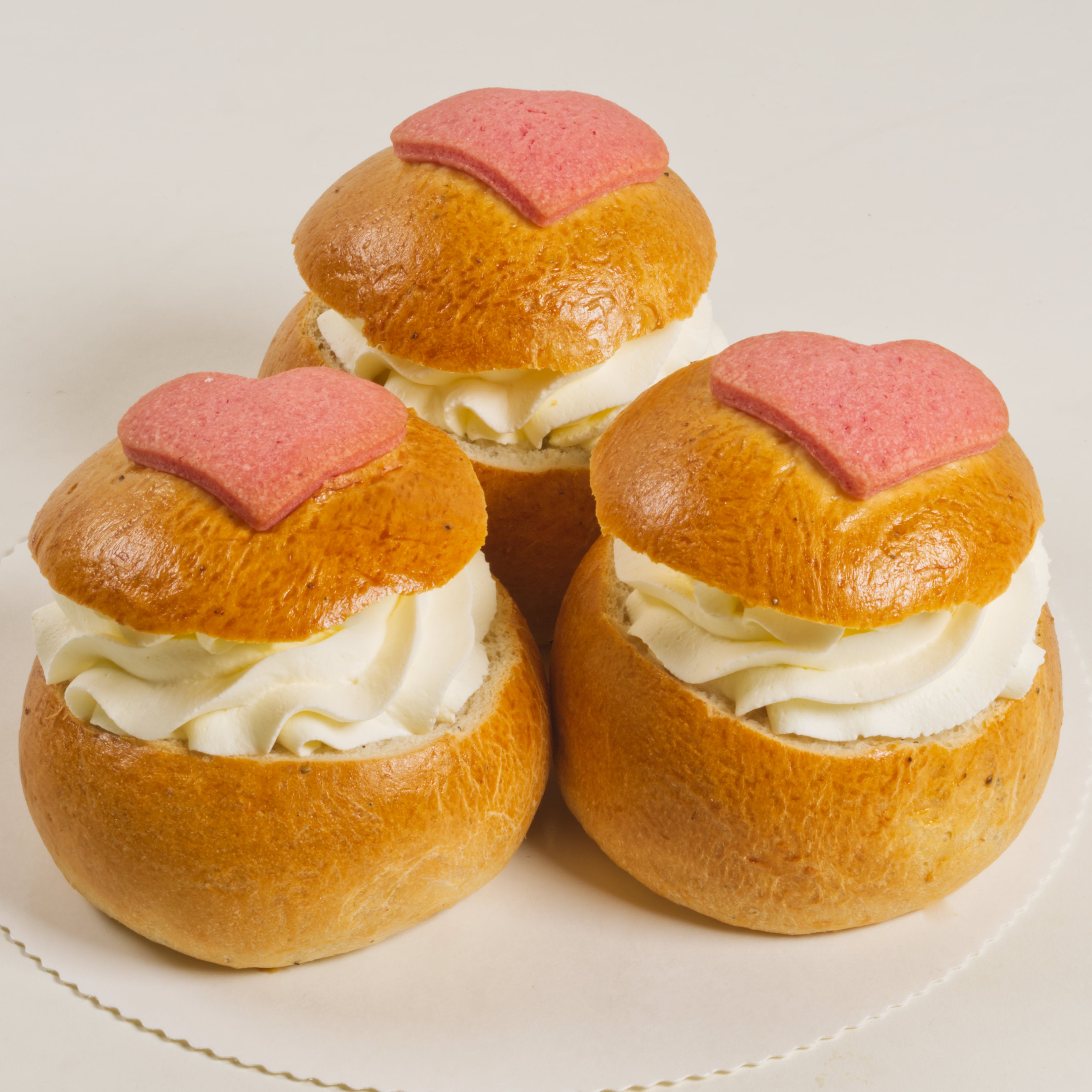 Ystävänpäivä laskiaispulla